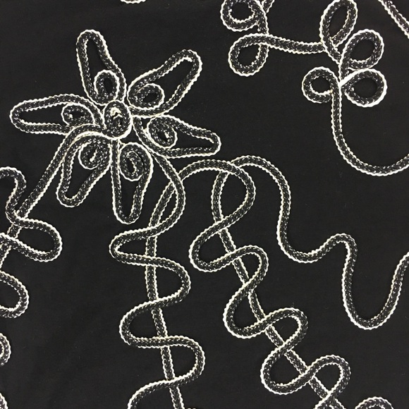 Lauren Michelle Blouse Top Women’s  Size Small Embroidered Black 3/4 Sleeves - Picture 9 of 16